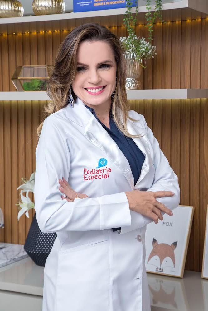 Foto de Dra. Ana Márcia Guimarães
