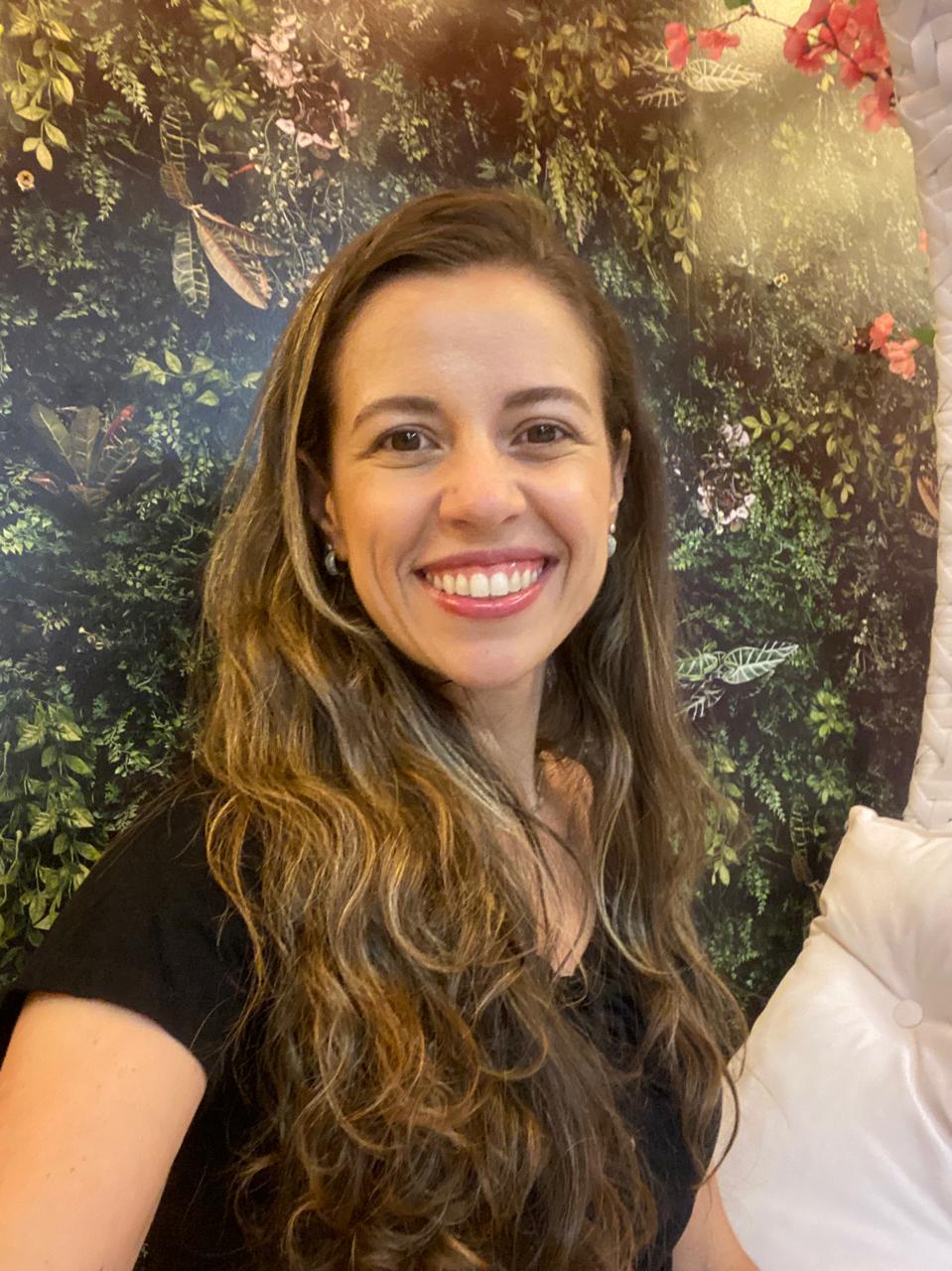 Foto de Dra. Luciana Agostinho
